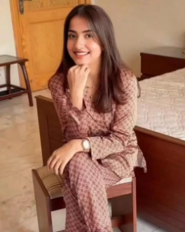 Hot teen escorts in Chembur