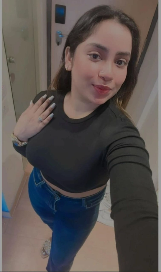 Gorgeous Dombivli VIP escort girl for elite dating experience