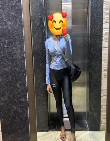 Independent model escort Mumbai