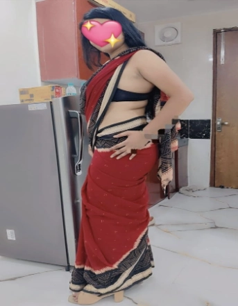 Charvi Housewife Escort Colaba – Beautiful Woman Seeking Men